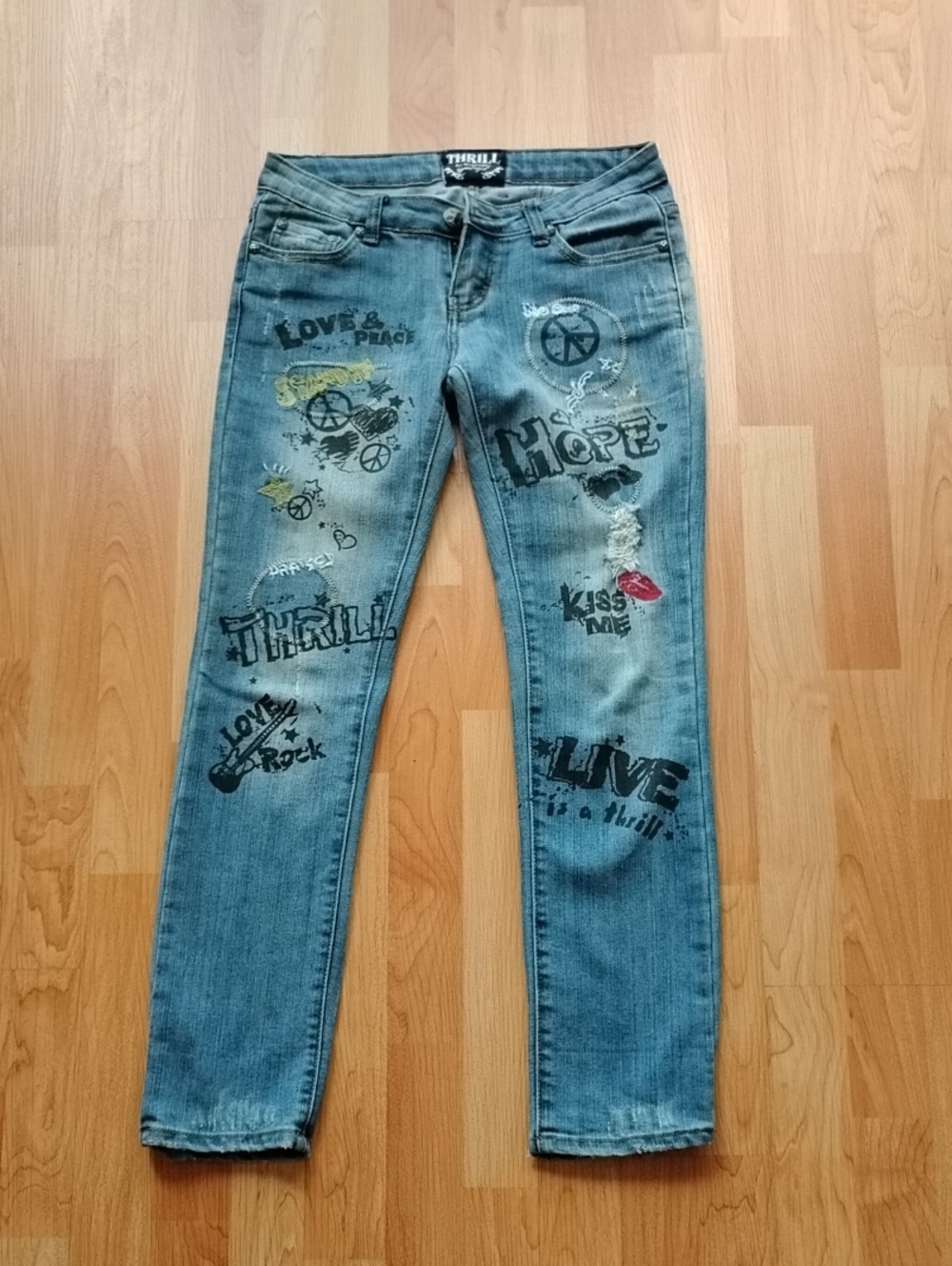 Thrill Light Blue Graphic Skinny Jeans with Prints. Women's Junior Size 3